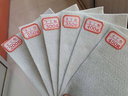 土工布及復(fù)合土工膜在環(huán)境工程中的應(yīng)用